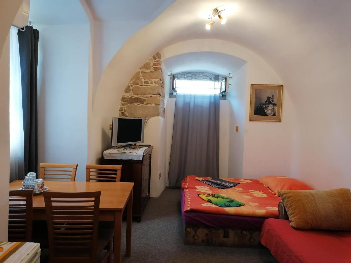 Fara Choustnikovo Hradiste Hotel Kültér fotó